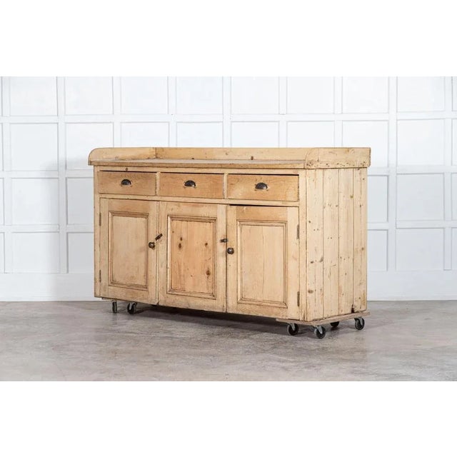 Late 19th Century 19th Century Scottish Pine Dresser Base, 1870s For Sale - Image 5 of 12