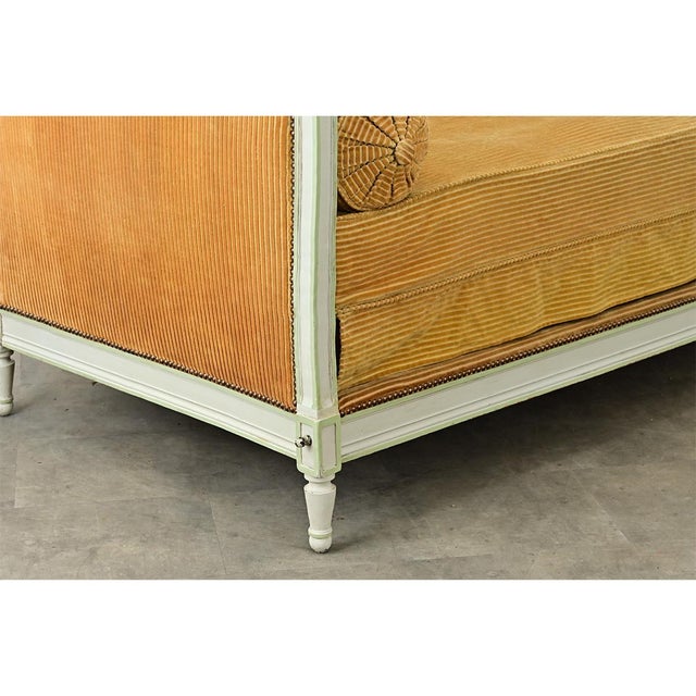 French 19th Century Louis XVI Style Painted and Upholstered Daybed For Sale - Image 12 of 15