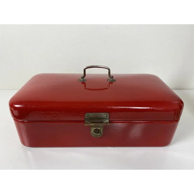Mid-Century Modern Bread Box in Enamelled Red, 1950s For Sale - Image 3 of 18