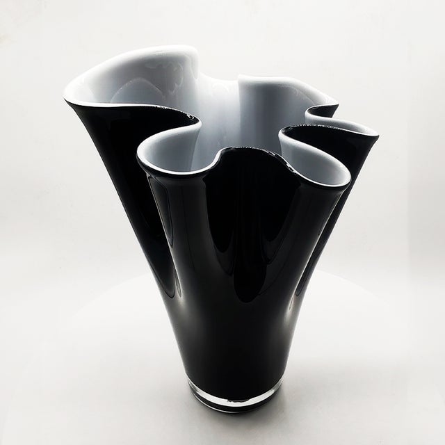 Large Jacketed Fazzoletto Vase in Murano Glass, 1960s For Sale - Image 4 of 10