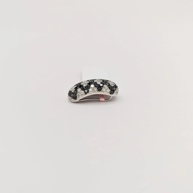 Early 21st Century White and Black Diamond Pendant in 14K White Gold For Sale - Image 5 of 6