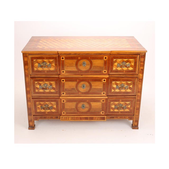 Louis Seize Commode in Walnut, 1790s For Sale - Image 6 of 12