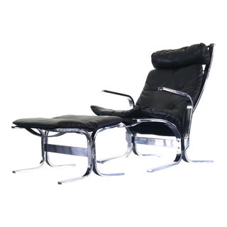 Mid Century Modern Chrome and Leather Lounge Chair with Matching Ottoman in the Manner of Westnofa For Sale