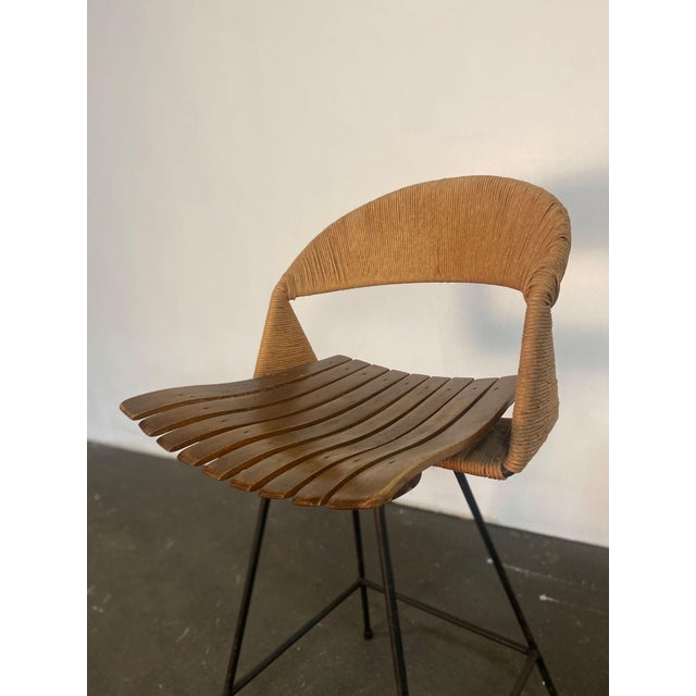 Arthur Umanoff Iron & Rush Swiveling Barstool For Sale In New York - Image 6 of 7