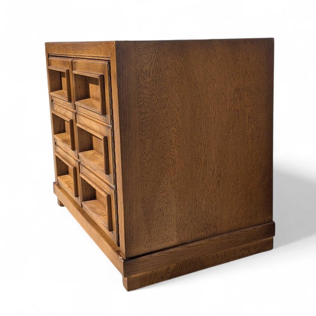 Pair of Mid-Century Modern Oak Nightstands With Paneled Drawer Fronts For Sale - Image 17 of 18