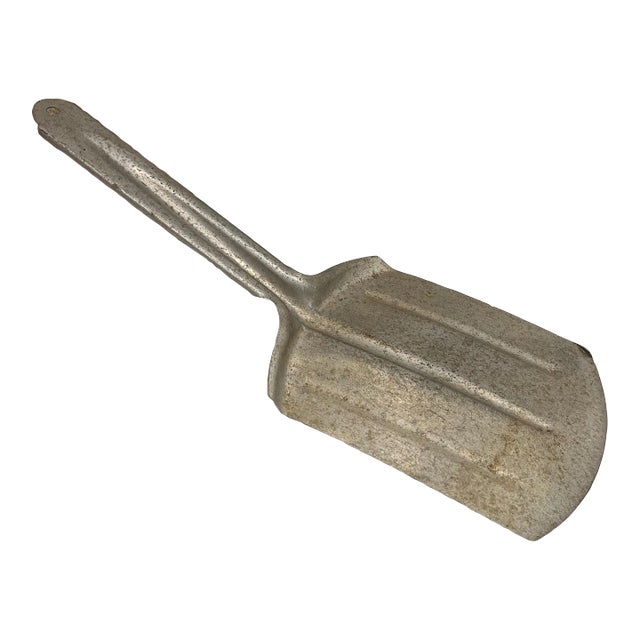 1950s Handy Shovel Ash Coal Fireplace Scoop Vintage Tool in Aluminum For Sale