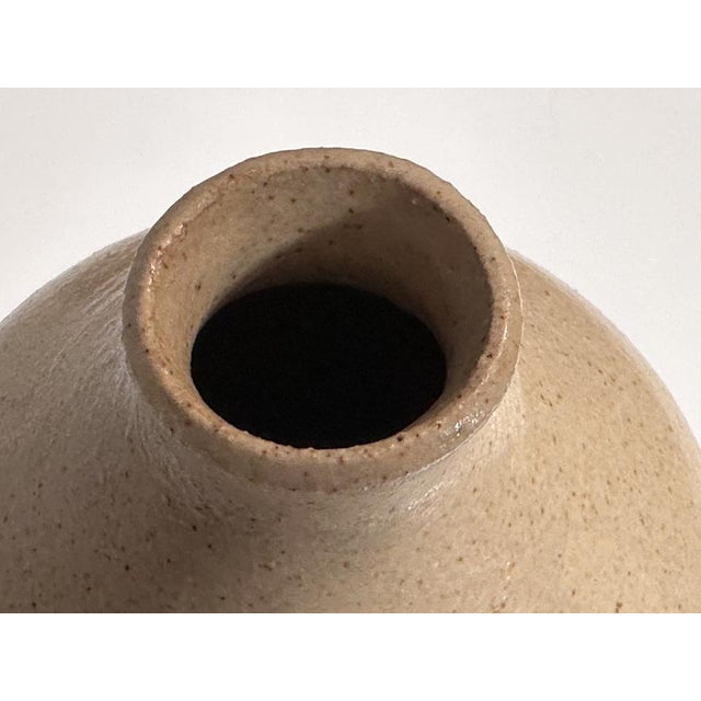Studio Ceramic Art Vase, 1985 For Sale - Image 4 of 10