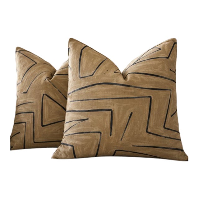 Kelly Wearstler for Lee Jofa Modern Graffito Java Pillows – A 22" Pair For Sale