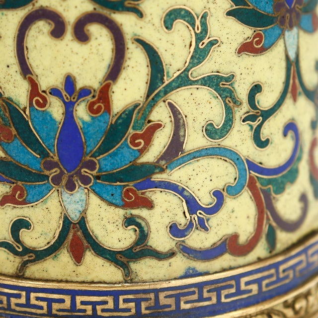 Antique Chinese Qianlong Period Cloisonné Enamel Mug or Tankard For Sale - Image 15 of 16