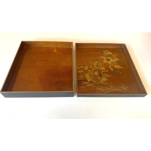 Wood Japanese Lacquer Box with Fine Maki-e Decoration Meiji Period For Sale - Image 7 of 15