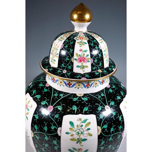 2000 - 2009 Large Porcelain Urn Vase with Siang Noir Decoration by Herend Hungary For Sale - Image 5 of 7