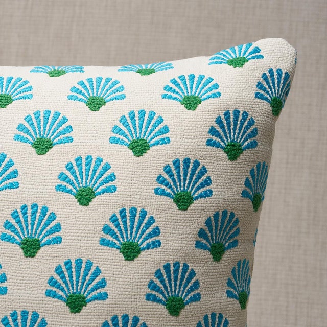 This pillow features Bellini Indoor/Outdoor with a knife edge finish. Soft bouclé yarns give this chic small-scale scallop...