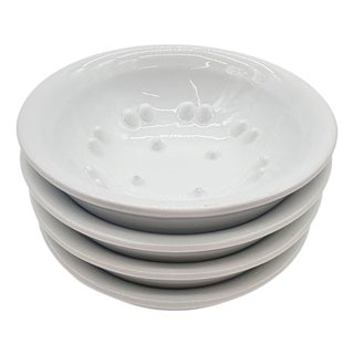 Bia Cordon Bleu White Ceramic Grapefruit Bowls – Set of 4 Sculpted Citrus Servers With Interior Ridges For Sale