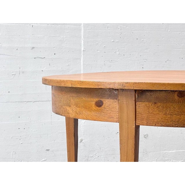 Round Dining Table in Alder Wood For Sale - Image 11 of 16