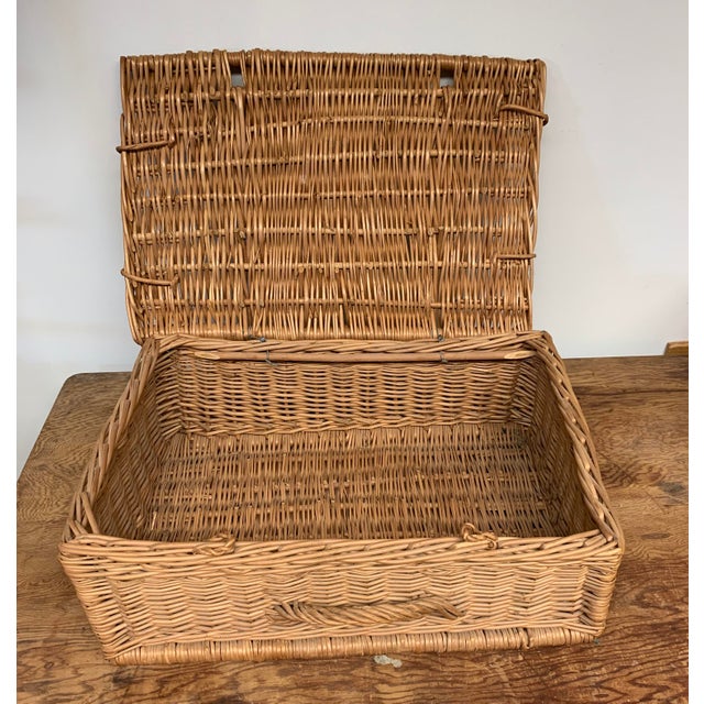 Vintage French Willow Wicker Hamper Basket #2 For Sale - Image 4 of 7