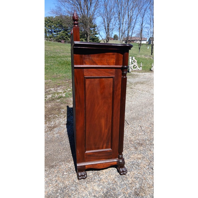 Antique Victorian Mahogany Chest of Drawers W Claw Feet and Six Drawers 1930s For Sale - Image 10 of 18