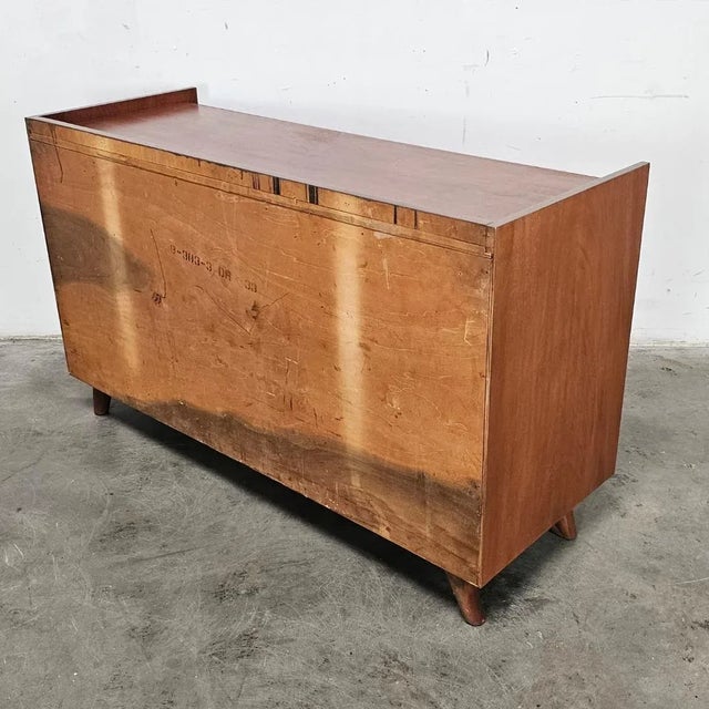 1960s Edmond Spence Mid-Century Modern Dresser With Sculpted Drawer-Length Pulls For Sale - Image 12 of 13