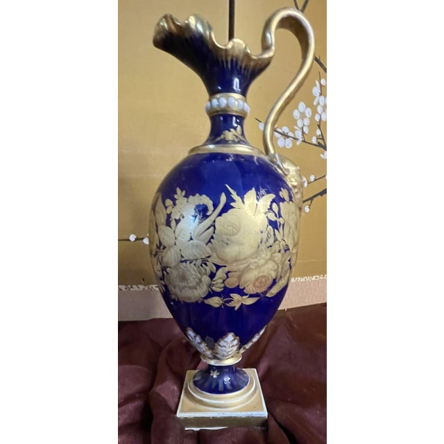Traditional Antique 19th Century Derby Bloor Porcelain Ewer With Hand-Painted Floral Details For Sale - Image 3 of 13