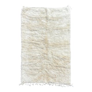 Minimalist Moroccan Mrirt Wool Rug For Sale