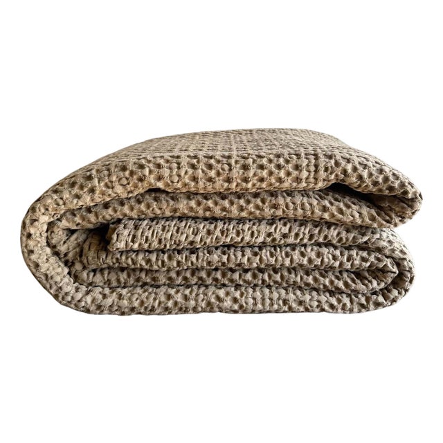 French Cotton Waffle Baffle Coverlet Blanket Queen or King Size in Tabac For Sale
