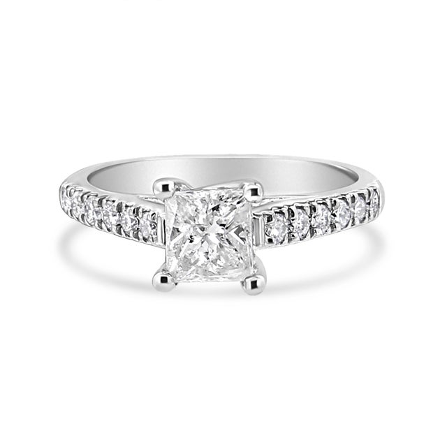 Contemporary 14K White Gold 1 1/5 Cttw 4-Prong Set Princess Diamond Classic Engagement Ring (I1-I2 Color, H-I Clarity) Ring Size 7 For Sale - Image 3 of 6