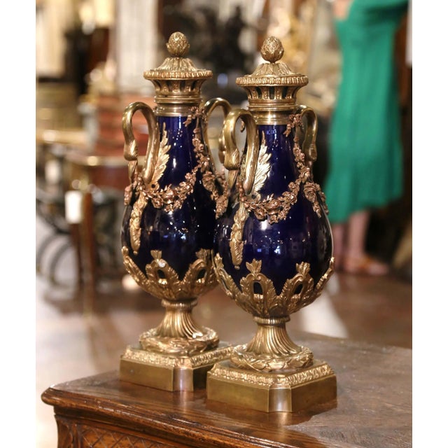 Pair of 19th Century French Cobalt Blue Porcelain and Gilt Bronze Cassolettes For Sale In Dallas - Image 6 of 9