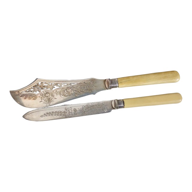Fish Slicer Silver Plate Serving -Set of 2 For Sale
