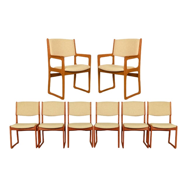 1970s Mid Century Modern Sculpted Teak Chairs Benny Linden - Set of 8 For Sale