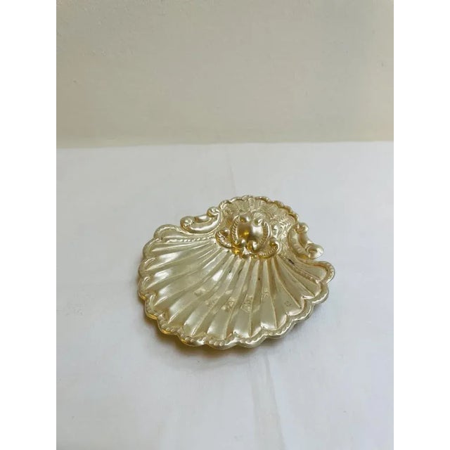 Shell-Shaped Silver Soap Dish, France, 1920s, in Very Good conditions. Designed 1920 to 1949