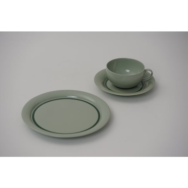 Shape 680 Selecta Decor S-117 in Celadon Green Tea Service by Ernst August Sundermann for Fürstenberg, 1970s, Set of 45 For Sale - Image 14 of 18