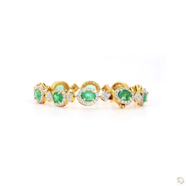 Early 21st Century 3.14 Carat Round Brilliant Cut Diamond Emerald Gold Bracelet For Sale - Image 5 of 9