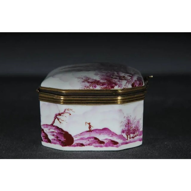 19th Century Decorative Sèvres Box For Sale - Image 3 of 11