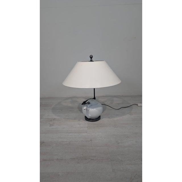 Porcelain lamp by Gio Panti from the Italian manufacturer Richard Ginori A stylish table lamp with a classic design. Made...