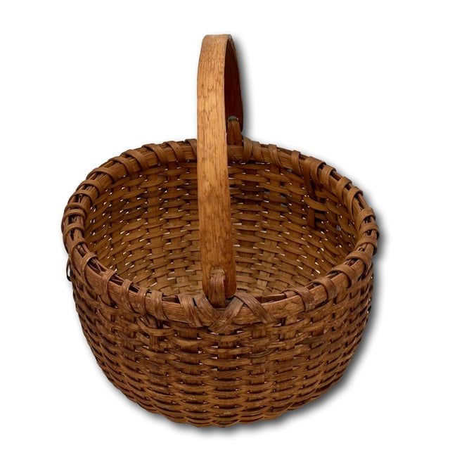 American Antique Late 19th Century American Hand Woven Ash Wood Splint Swing Handle Carry Basket - Nice Color & Patina For Sale - Image 3 of 18