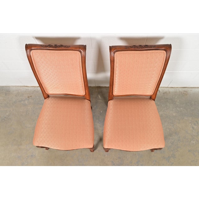 1980s Baker Furniture French Provincial Louis XV Carved Walnut Side Chairs or Dining Chairs, Pair For Sale - Image 5 of 12