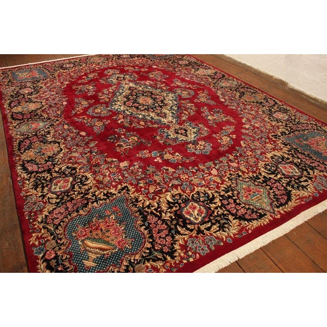 Middle Eastern Rug in Wool For Sale - Image 6 of 11