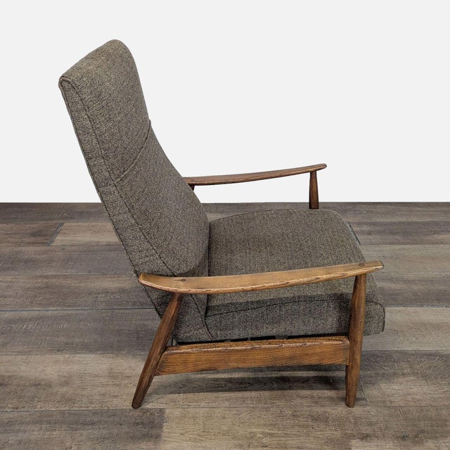 Mid-Century Modern Milo Baughman for Thayer Coggin Mid Century Recliner For Sale - Image 3 of 9