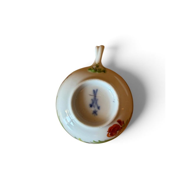 Marcolini Lidded Cup and Saucer in Porcelain with Floral Decoration from Meissen, 1774, Set of 3 For Sale - Image 4 of 6