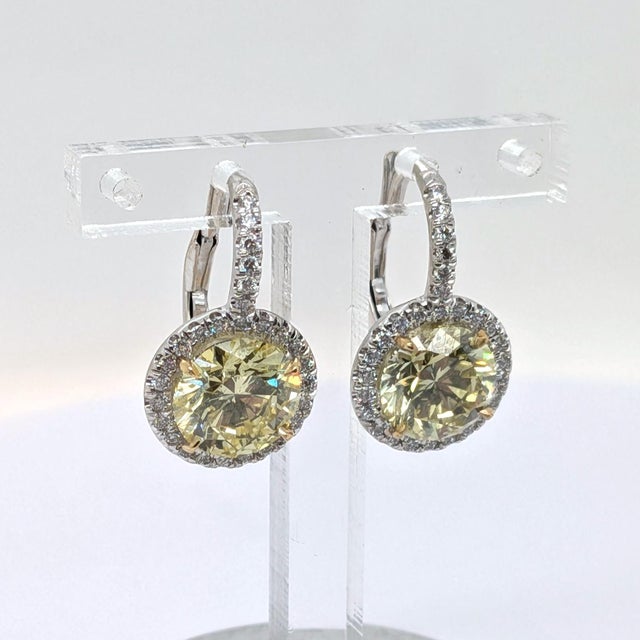 Stone Information - --------------------------------------------- Primary Stone(s): Diamond - Stone Grading: - Color:...