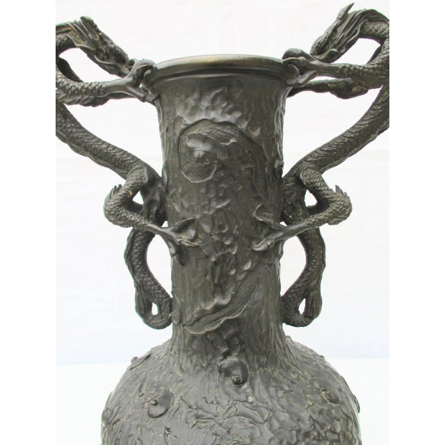 Japanese Edo Double Dragon Handle Bronze Vase Early 19th For Sale - Image 10 of 11