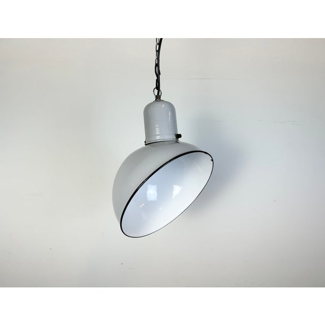 1960s Industrial Grey Enamel Factory Pendant Lamp, 1960s For Sale - Image 5 of 18