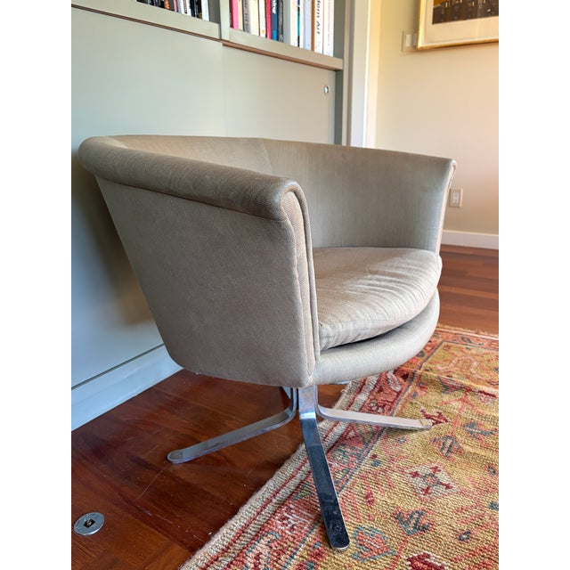 Mid-Century Modern Champagne Swivel Barrel Lounge Chairs - A Pair For Sale - Image 10 of 11