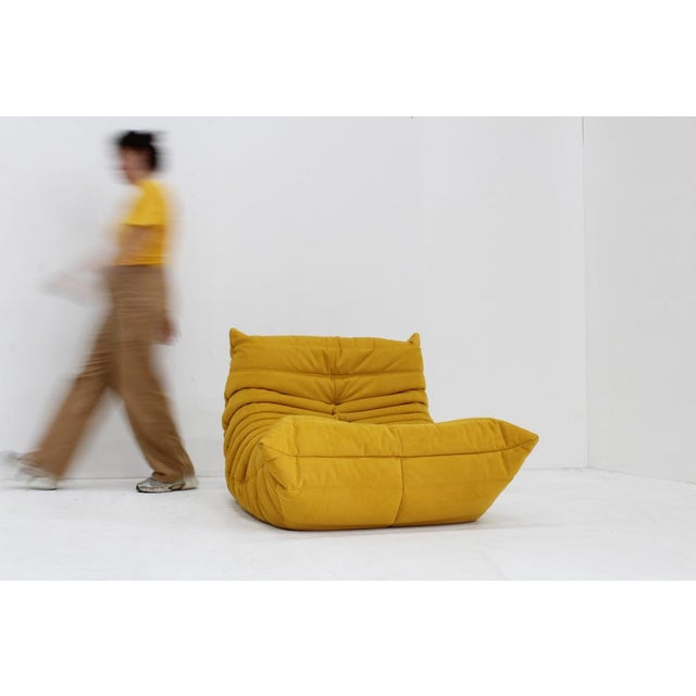 Togo 1-seater armchair Michel Ducaroy Alcantara Ligne Roset Togo Ligne Roset 1-seater armchair designed by Michel Ducaroy...