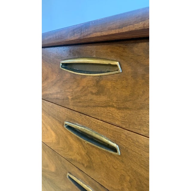 1950s George Nakashima Dresser in East Indian Laurel Wood For Sale In Philadelphia - Image 6 of 8