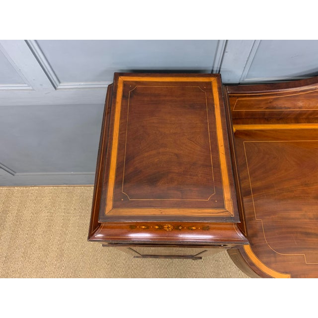 Brown George III Inlaid Mahogany Pedestal Sideboard, 1800 For Sale - Image 8 of 18