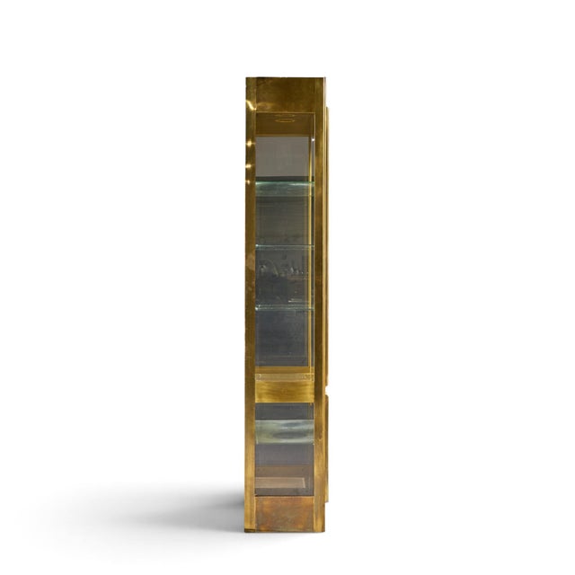 Mastercraft Mastercraft Mid Century Brass Vitrines Cabinet - Pair For Sale - Image 4 of 10