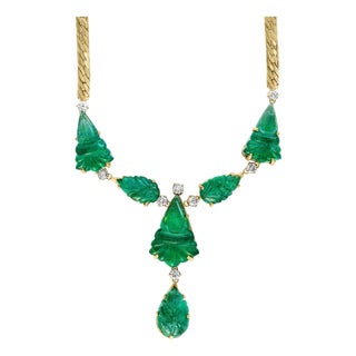 115 Ct Natural Carved Drop Emerald & 4 Ct Diamond Necklace 18 Kt Gold Necklace For Sale
