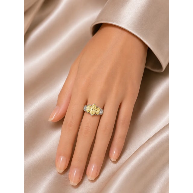 Art Deco Late 20th Century 14K White Gold Yellow Diamond 3 Stone Engagement Anniversary Band Ring, Size 7 For Sale - Image 3 of 3