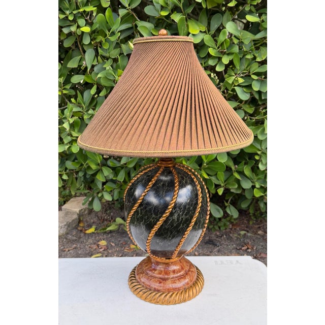 English Vintage Maitland-Smith Faux Marble and Gilt Rope Motif Table Lamp With Pleated Shade For Sale - Image 3 of 12