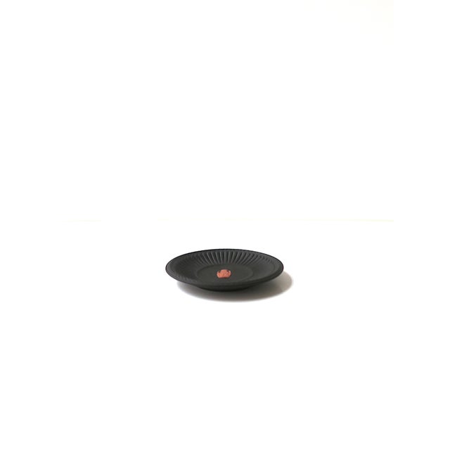 Black Wedgwood Black Basalt Jewelry Dish Terracotta Amphora Neoclassical Style English For Sale - Image 8 of 9